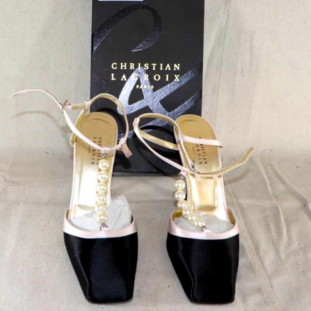 Christian Lacroix satin beaded t-strap pumps sz 10